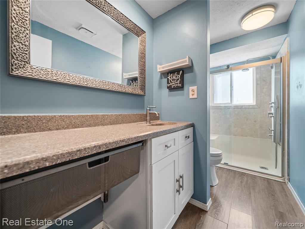 9425 Galatian Drive, Whitmore Lake, MI 48189 — Photo 15