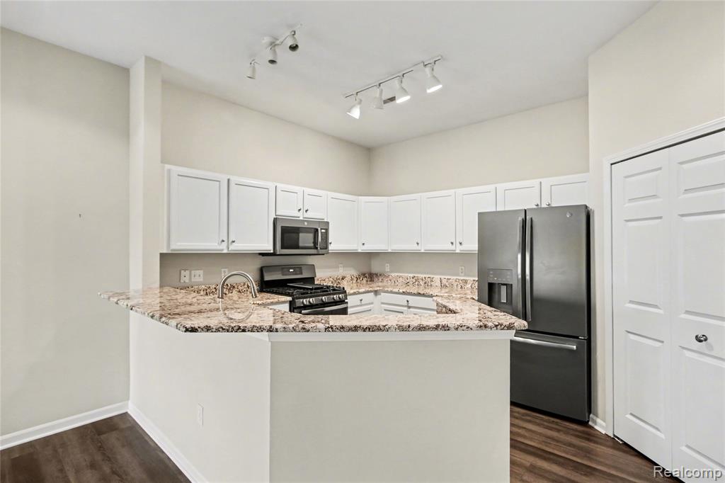 2279 S Main Street - Photo 5