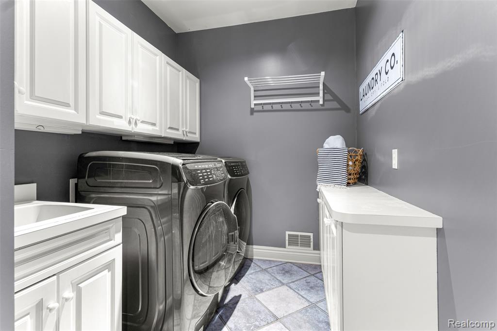 18278 Woodbury Court, Northville, MI 48168 — Photo 26