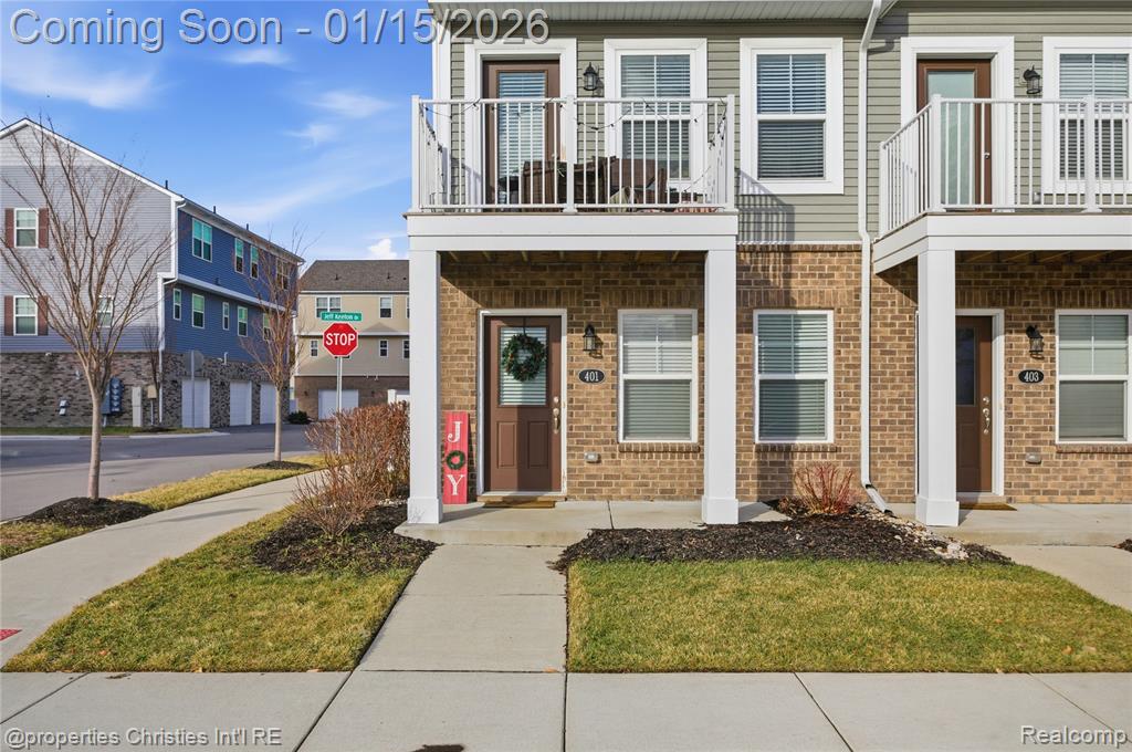 401 Jeff Keeton Drive, Hazel Park, MI 48030 — front exterior