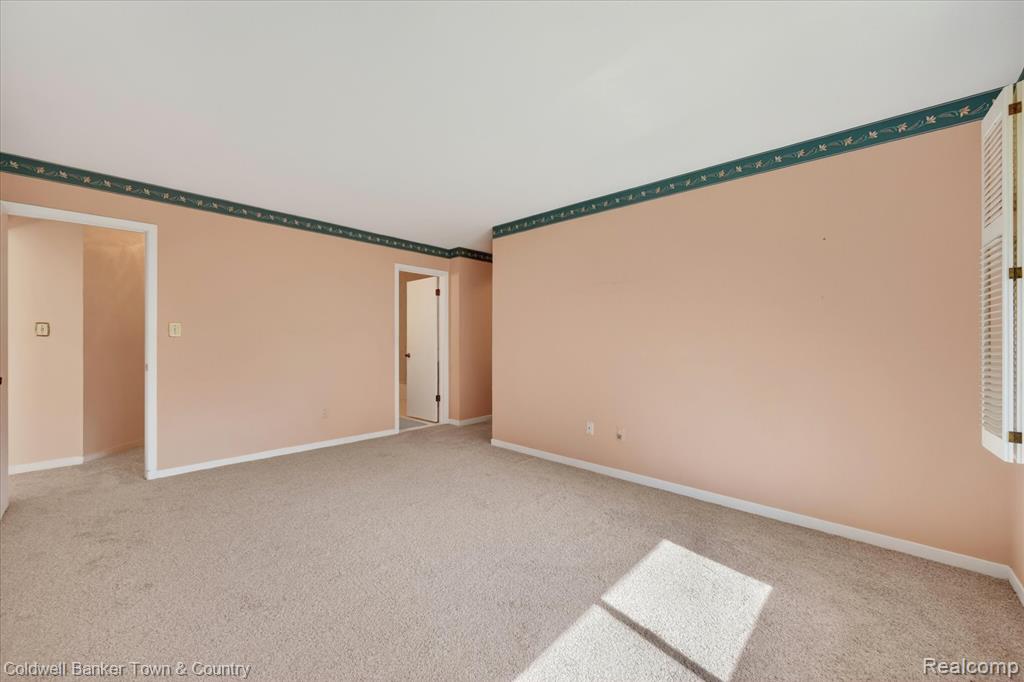 6172 Westbrooke Drive, West Bloomfield, MI — Photo 15