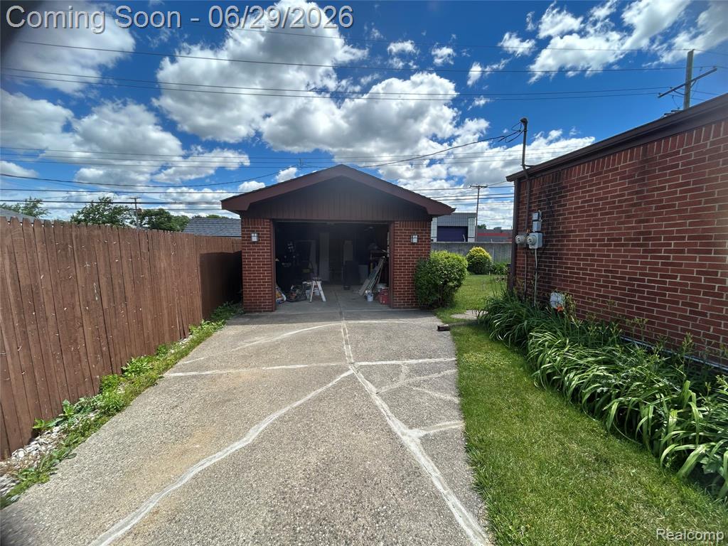 30124 Garry Avenue, Madison Heights, MI 48071 — Photo 16