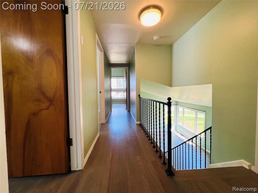 747 JAMAICA Drive, Troy, MI 48083 — Photo 10