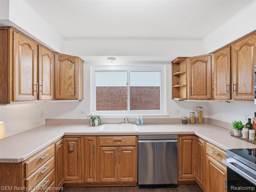 6366 Winter Drive, Canton, MI 48187 — Photo 15