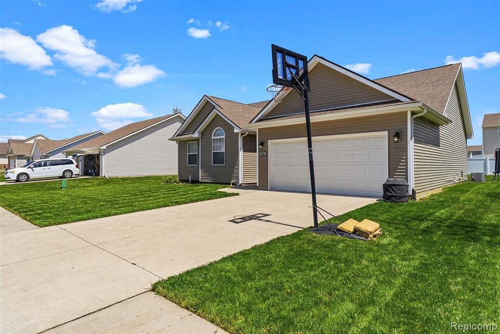 2261 Legacy Drive, Burton, MI 48519 — Photo 3