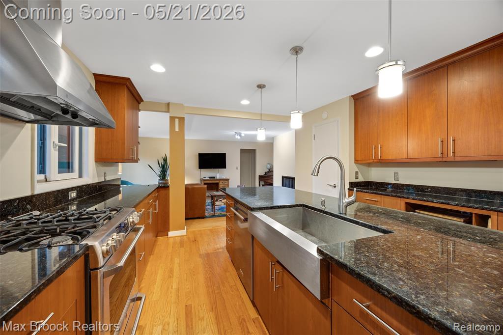 255 N Berkshire Road, Bloomfield Hills, MI 48302 — Photo 16