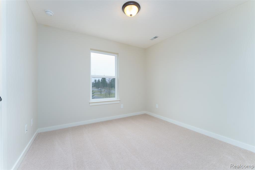 539 Wildwood Drive, Owosso, MI 48867 — Photo 24