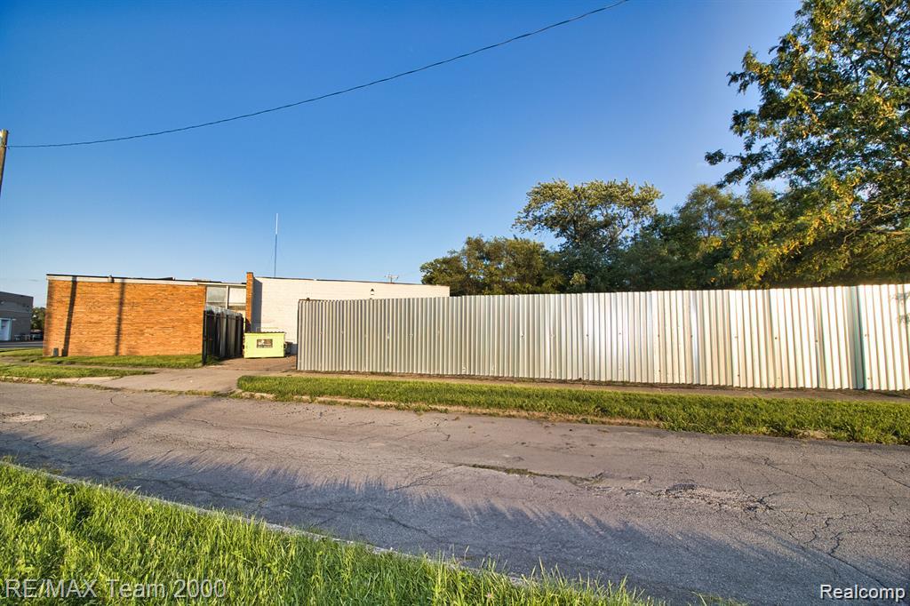 8401 W Chicago, Detroit, MI 48204 — Photo 4