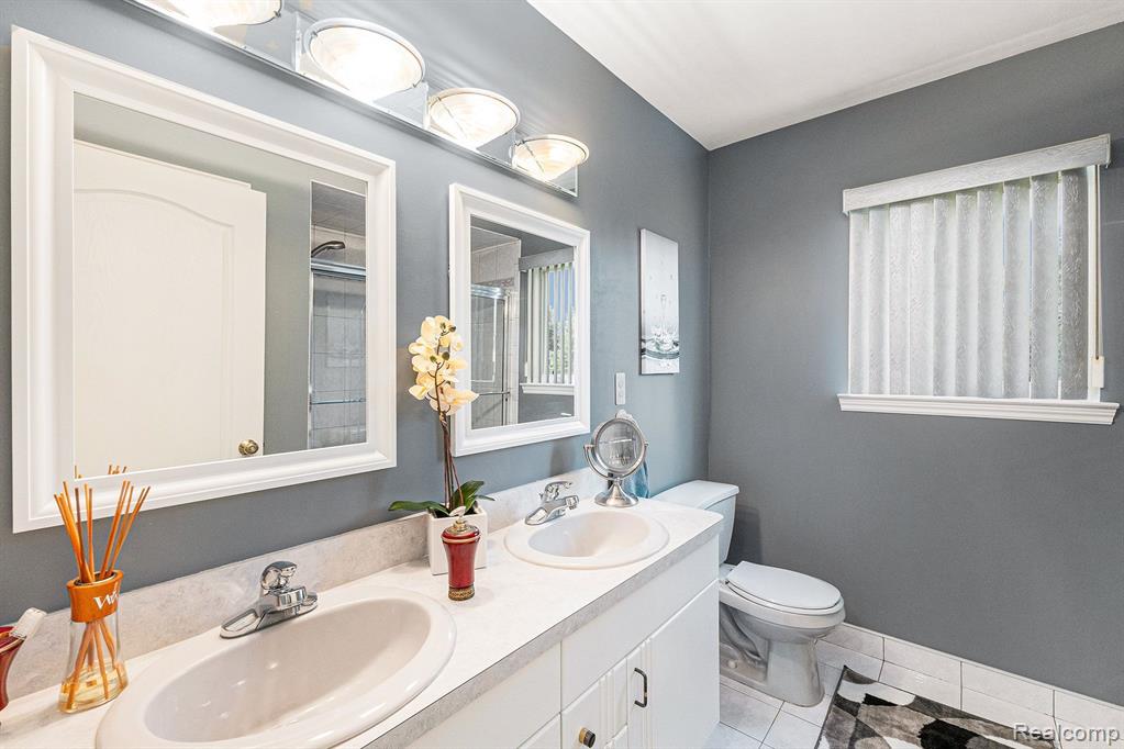 50531 PRINCETON Drive, Macomb, MI 48044 — Photo 24