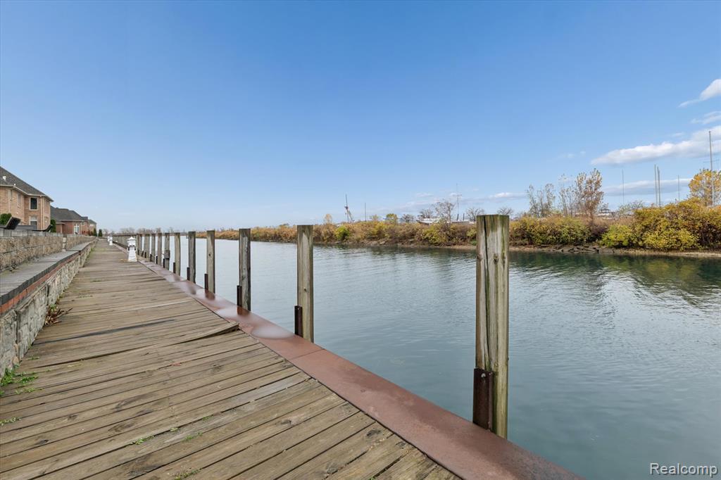 74 SAND BAR Lane, Detroit, MI 48214 — Photo 54