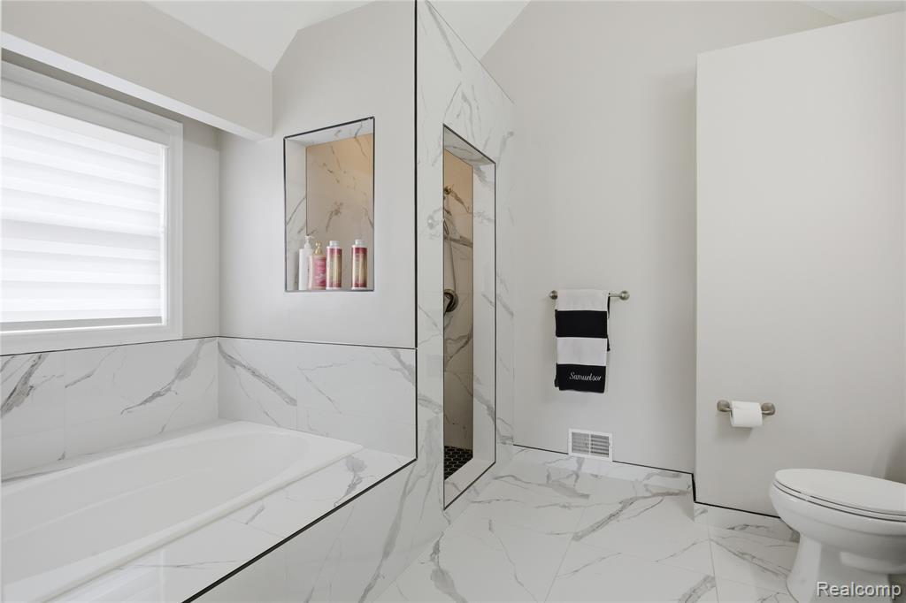 8873 Northern Avenue, Plymouth, MI 48170 — Photo 37