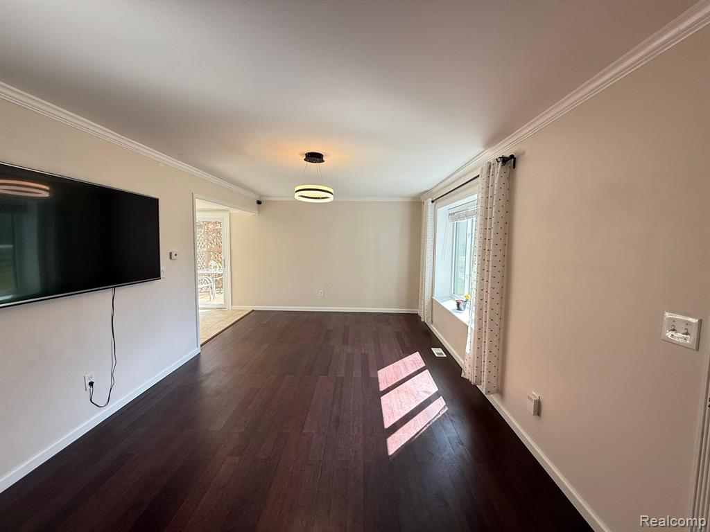 41636 BEDFORD Drive, 119, Canton, MI 48187 — Photo 9