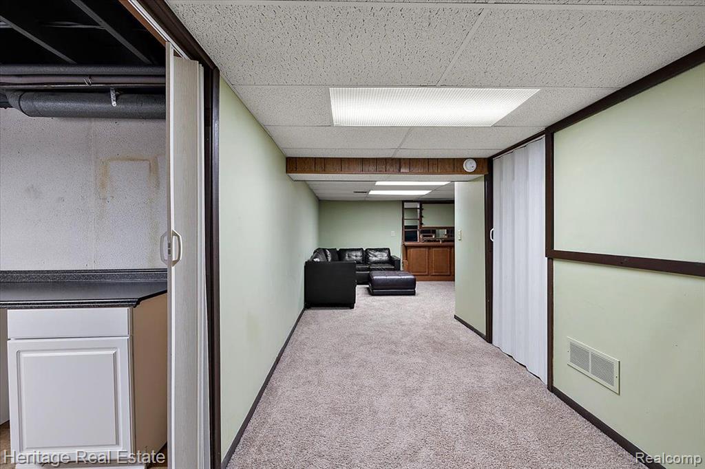 2855 ROUNDTREE Drive, APT 104 L, Troy, MI 48083 — Photo 20
