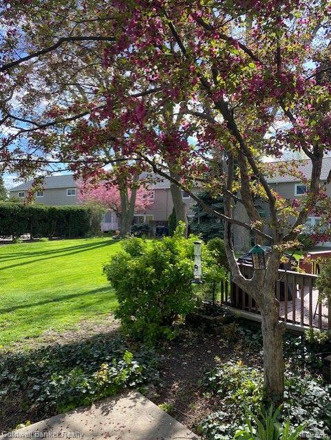 817 E Kirts Boulevard, Troy, MI 48084 — Photo 30