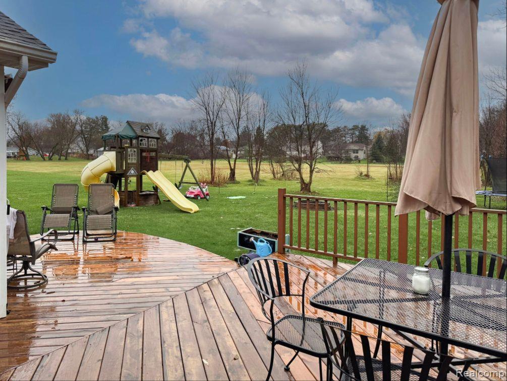 809 BROWER Road, Fowlerville, MI 48836 — Photo 25