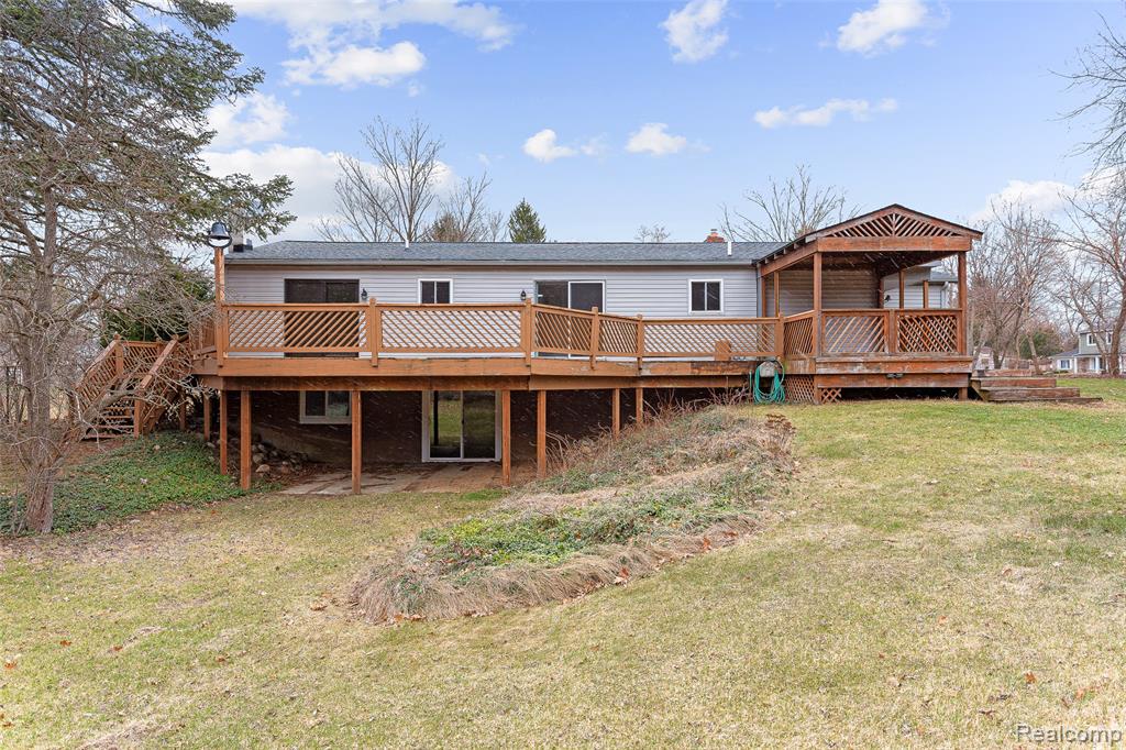 3745 Capitol Way, Highland, MI 48356 — Photo 29