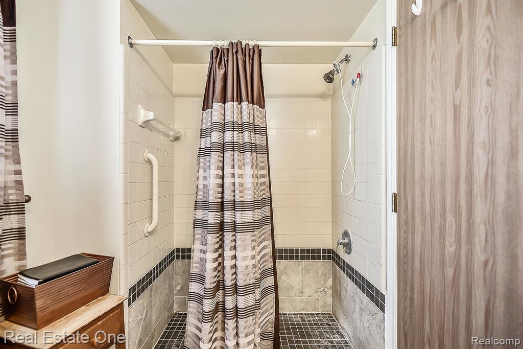62071 YORKTOWN, 6, South Lyon, MI 48178 — Photo 18