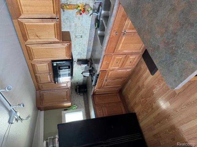 10001 E Goodall Road, 404, Durand, MI 48429 — Photo 15