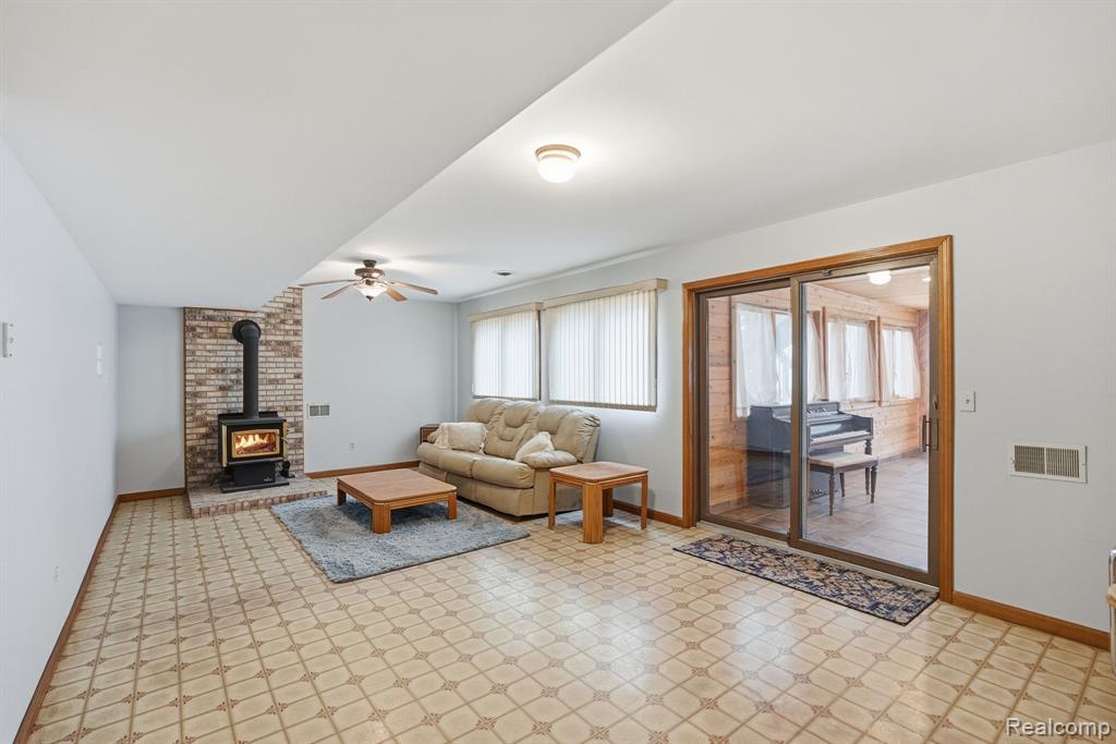 5436 N Lakeshore Road, Deckerville, MI 48427 — Photo 5