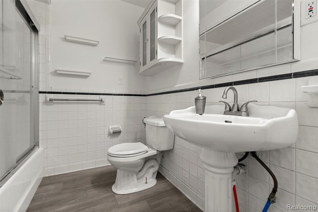 4417 Bedford Street, Dearborn Heights, MI 48125 — Photo 18
