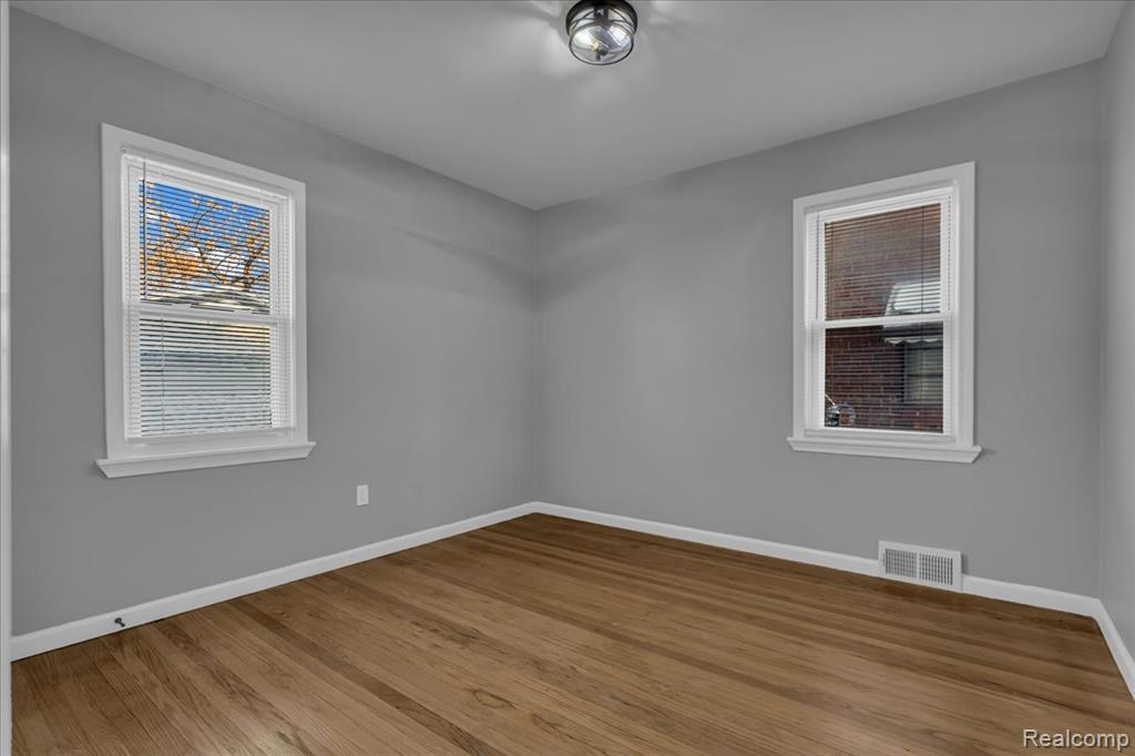 16874 Coyle Street, Detroit, MI 48235 — Photo 12