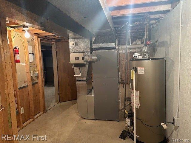 40015 VACHON Drive, Sterling Heights, MI 48313 — Photo 26