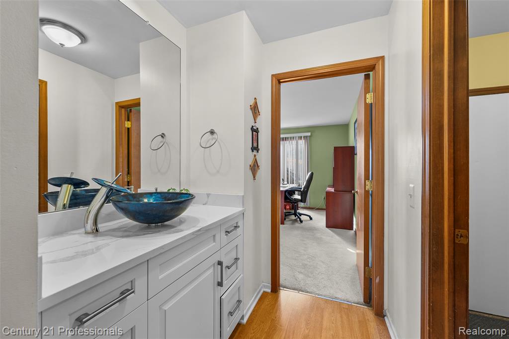 4310 Birch Run Drive, Troy, MI 48098 — Photo 19