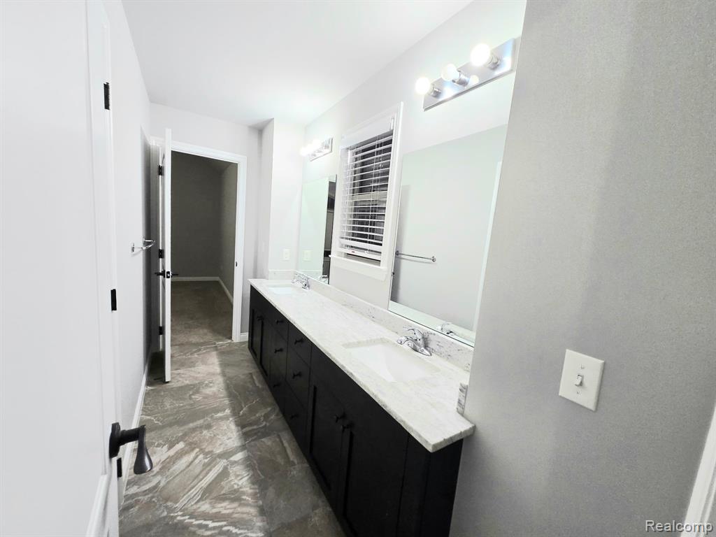 15342 Amberfield Drive, Macomb, MI 48042 — Photo 45