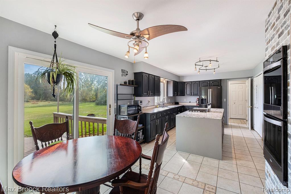 5031 Belsay Road, Grand Blanc, MI 48439 — Photo 11
