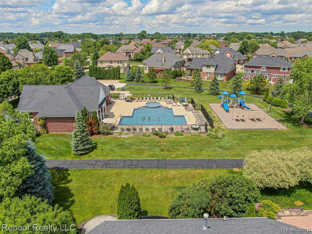 21294 Ascot Drive, Macomb, MI 48044 — Photo 3
