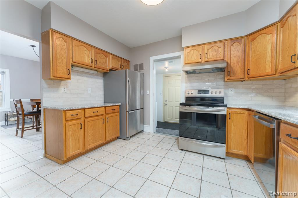407 S Cedar Street, Williamston, MI 48895 — Photo 5