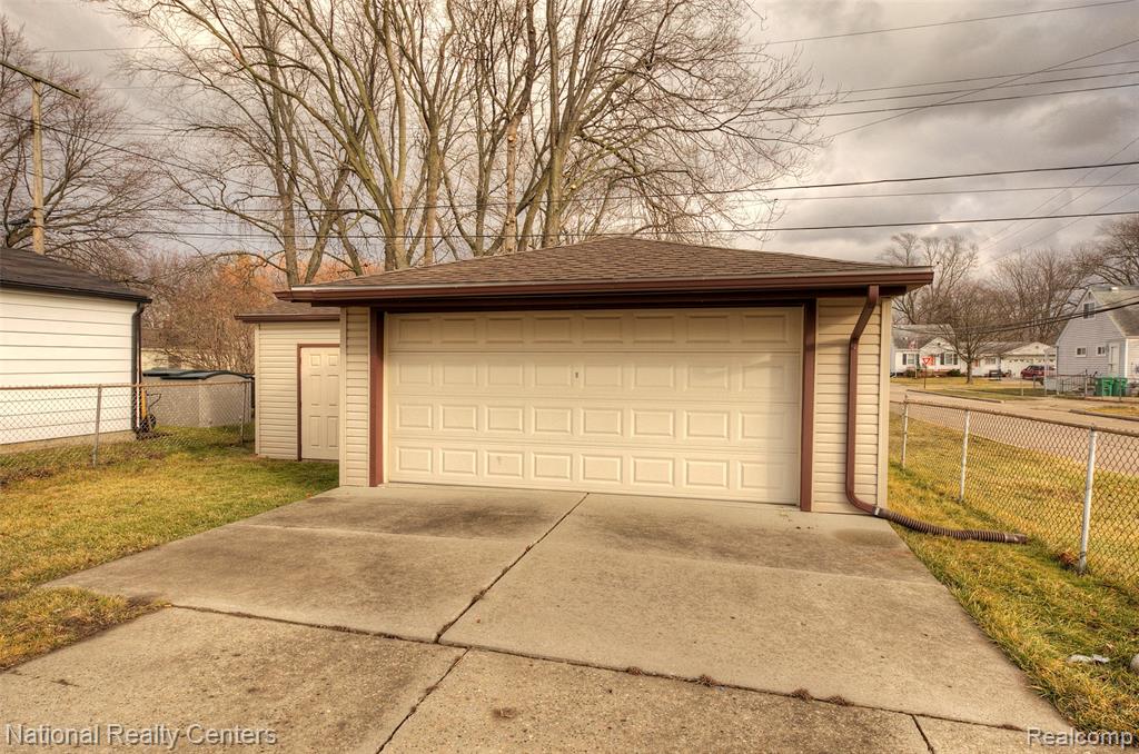 5808 Gilman Street, Garden City, MI — Photo 4