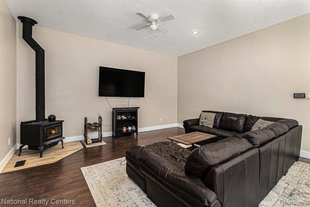 4060 Cullen Rd, Fenton, MI 48430 — Photo 12