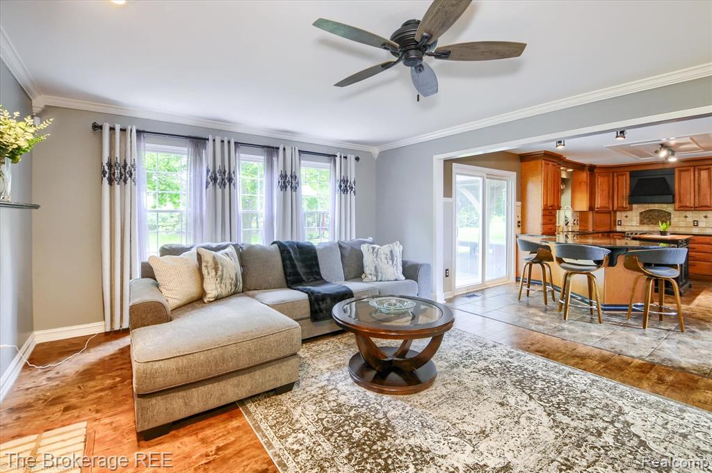 4449 Brighton Drive, Grand Blanc, MI 48439 — Photo 20