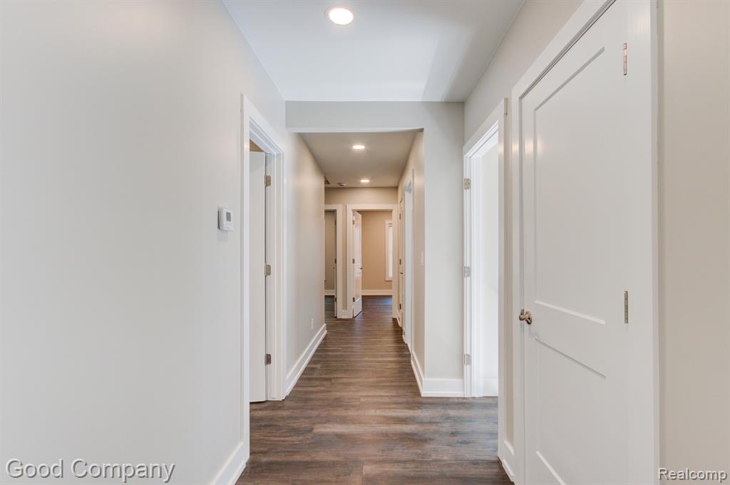 530 W HAZELHURST Street, Ferndale, MI 48220 — Photo 21