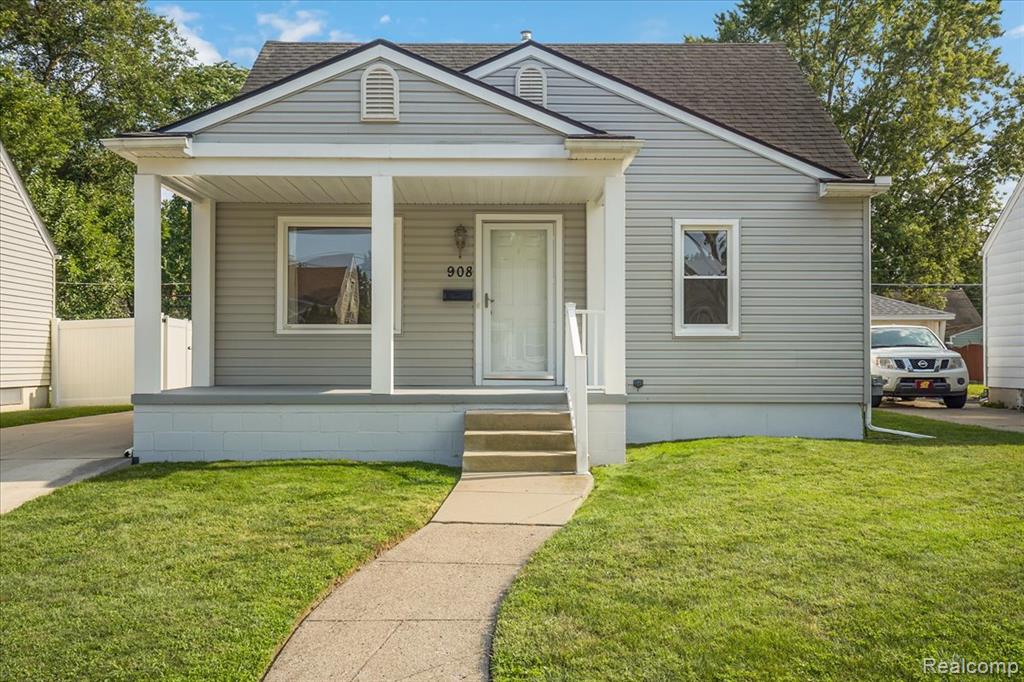 908 Bauman Avenue, Royal Oak, MI 48073 — front exterior