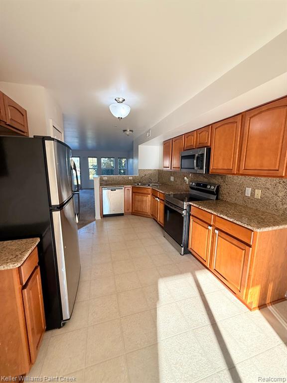 3080 Schoolhouse, Troy, MI 48083 — Photo 9