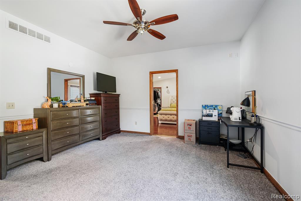8750 E Pearson, Shelby Twp, MI 48316 — Photo 20