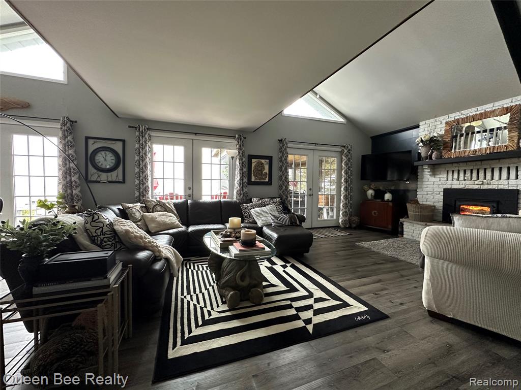2109 S Lakeshore Road, Harbor Beach, MI 48441 — Photo 12