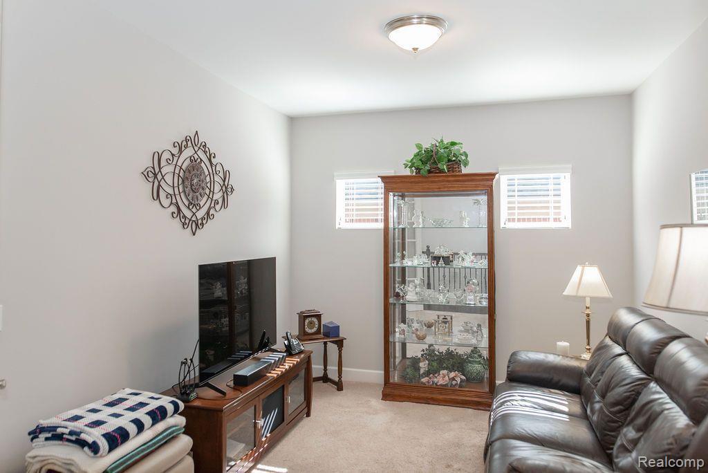 6962 Rawling, Washington, MI — Photo 14