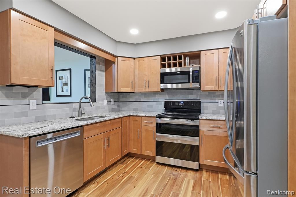 6920 Pontiac Trail, West Bloomfield, MI 48323 — Photo 5