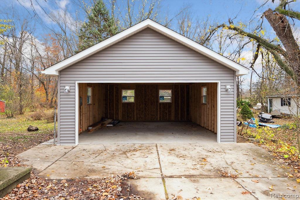 8537 Moms Drive, Belleville, MI 48111 — Photo 37