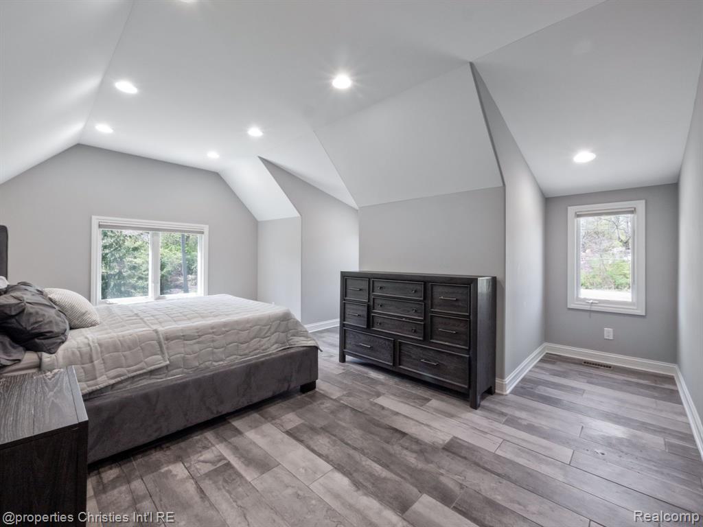 920 SOUTHDOWN Road, Bloomfield Hills, MI 48304 — Photo 36