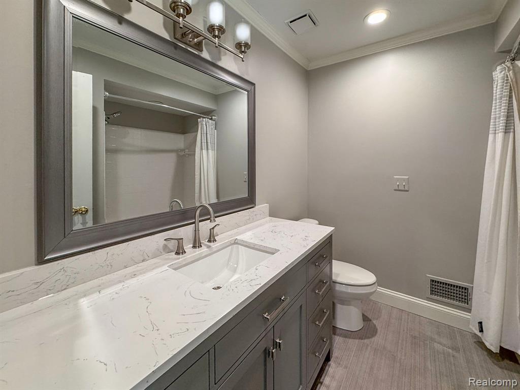 43331 HERRING Drive, Clinton Twp, MI 48038 — Photo 28