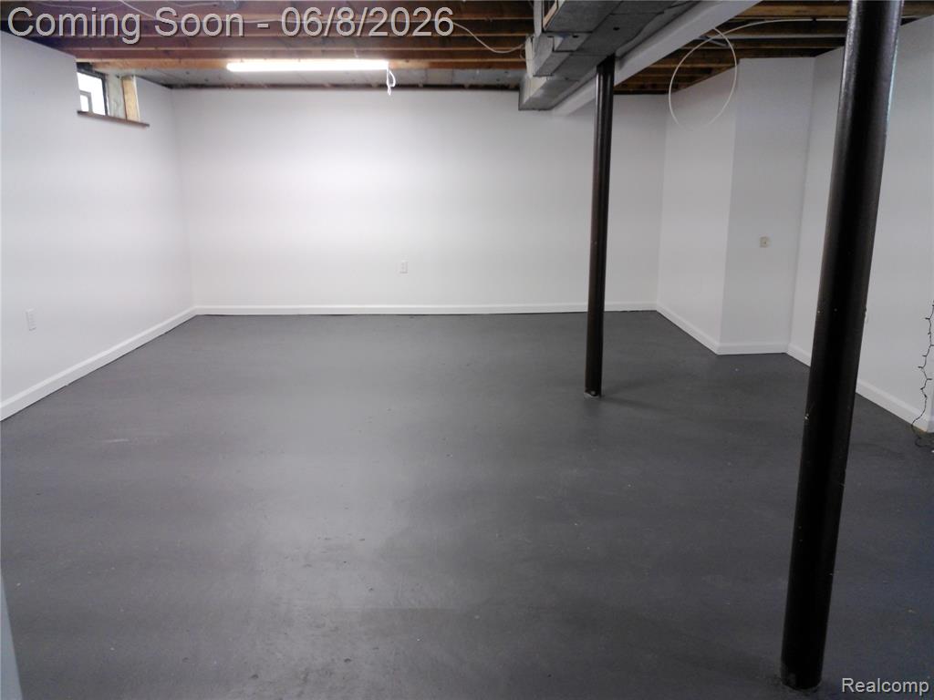619 S Gainsborough Avenue, Royal Oak, MI 48067 — Photo 18
