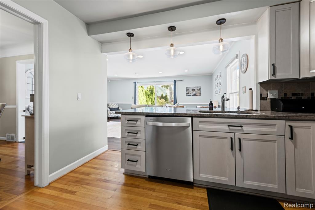 740 N Melborn Street, Dearborn, MI 48128 — Photo 11