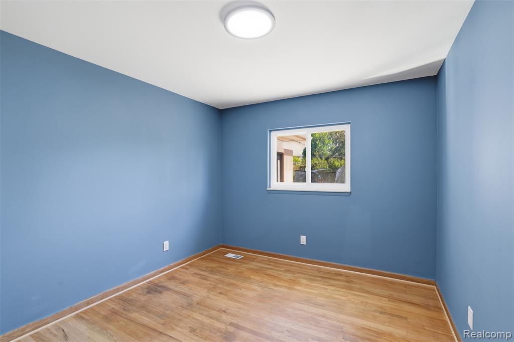 3418 Winterfield Drive, Warren, MI 48092 — Photo 17