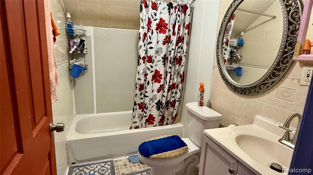2417 Casmere Street, Hamtramck, MI 48212 — Photo 7