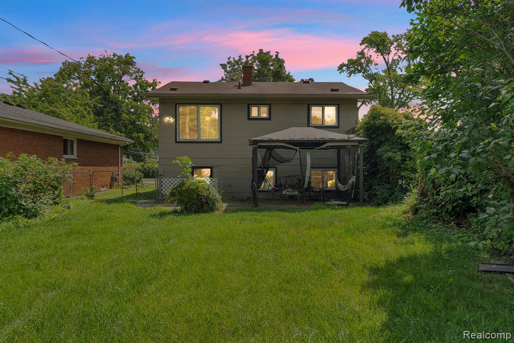 4408 Campbell Street, Dearborn Heights, MI 48125 — Photo 34