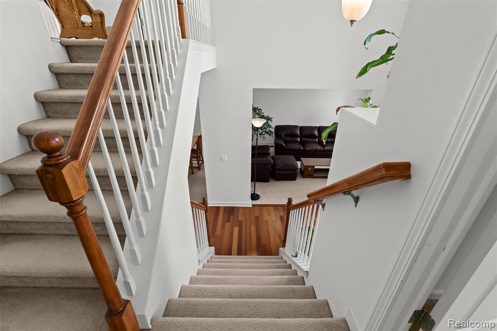 49681 S Glacier, Northville, MI 48168 — Photo 23
